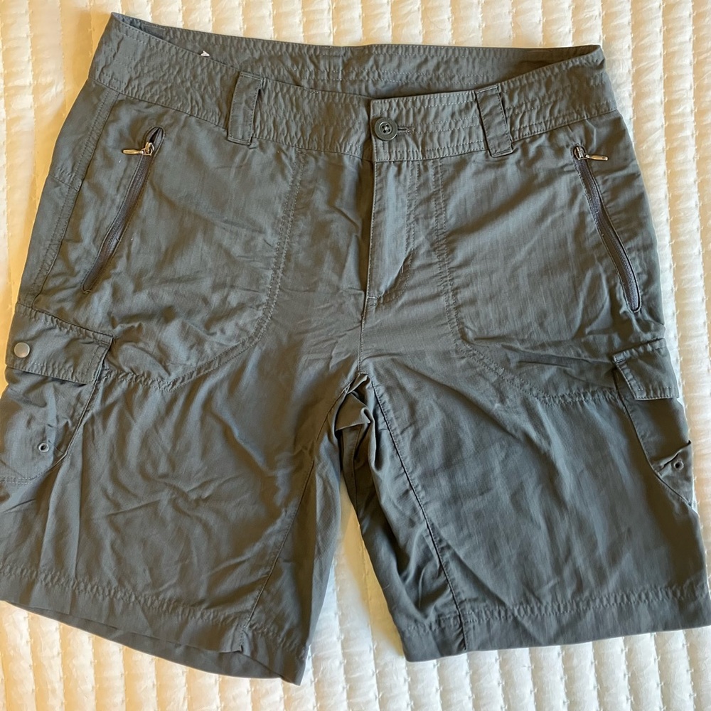 Columbia grey womens shorts.